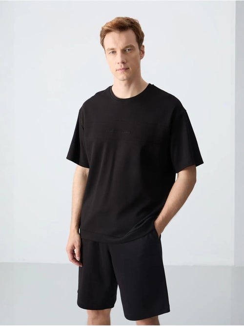 Set da uomo con t-shirt oversize e shorts in misto cotone tommy - Kiabi Set da uomo con t-shirt oversize e shorts in misto cotone tommy - Kiabi