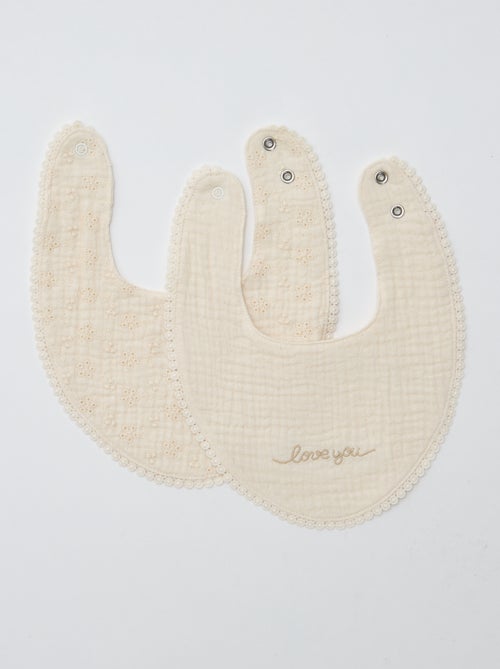 Set di 2 bavaglini in mussola con ricamo inglese - Kiabi