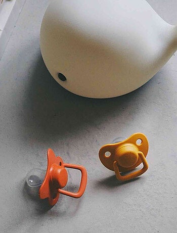 Set di 2 succhietti anatomici in silicone 0-6m | Filibabba
