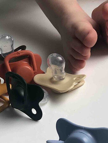 Set di 2 succhietti anatomici in silicone 0-6m | Filibabba