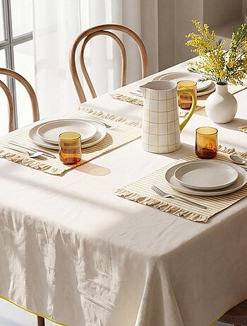 Set di 2 tovagliette (32x45 cm) con volant