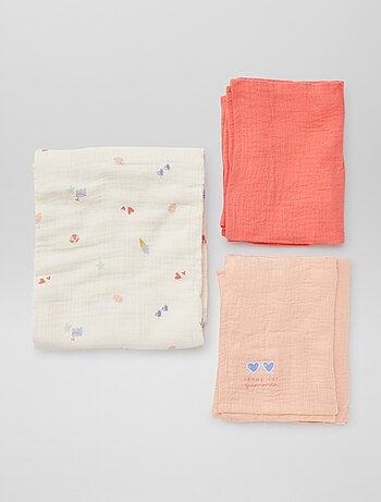 Set di 3 copertine - 2 da 60 x 60 e 1 de 100 x 120 cm