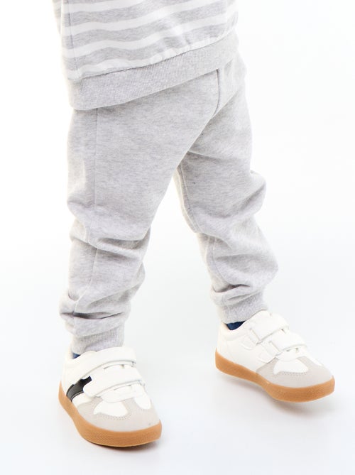 Set di 3 pantaloni da jogging in felpa French Terry - Kiabi Set di 3 pantaloni da jogging in felpa French Terry - Kiabi