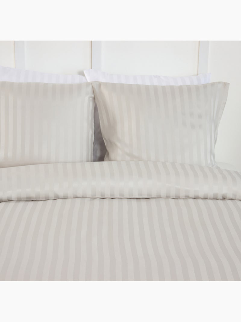 Set di biancheria da letto 3 pezzi in raso a righe sottili, copertina + federe Beige chiaro - Kiabi