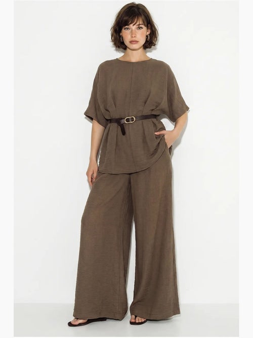 Set di camicetta in viscosa-lino e pantaloni a gamba ampia lucci - Kiabi Set di camicetta in viscosa-lino e pantaloni a gamba ampia lucci - Kiabi