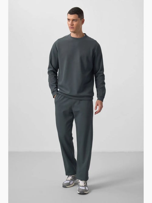 Set di felpa oversize e pantaloni da uomo tommy - Kiabi Set di felpa oversize e pantaloni da uomo tommy - Kiabi