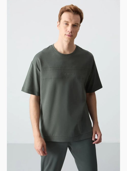 Set di t-shirt oversize e pantaloni da uomo tommy - Kiabi Set di t-shirt oversize e pantaloni da uomo tommy - Kiabi