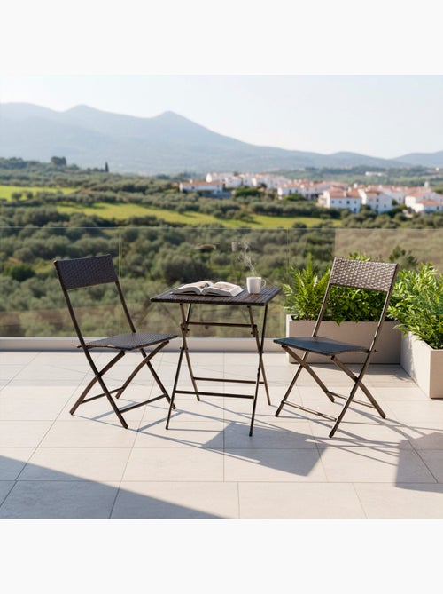 Set di tavolo e sedie pieghevoli in rattan per patio aktive - Kiabi Set di tavolo e sedie pieghevoli in rattan per patio aktive - Kiabi