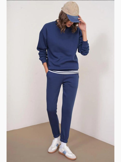 Set due pezzi basic con felpa e jogger mixray - Kiabi Set due pezzi basic con felpa e jogger mixray - Kiabi