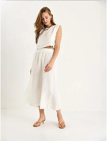 Set due pezzi con blusa e gonna testurizzate in mussola
