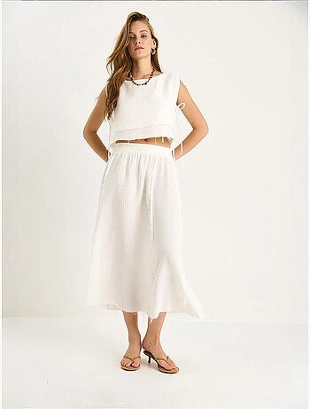 Set due pezzi con blusa e gonna testurizzate in mussola