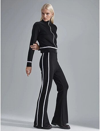 Set due pezzi con felpa con zip e pantaloni a zampa modal touch hiccup