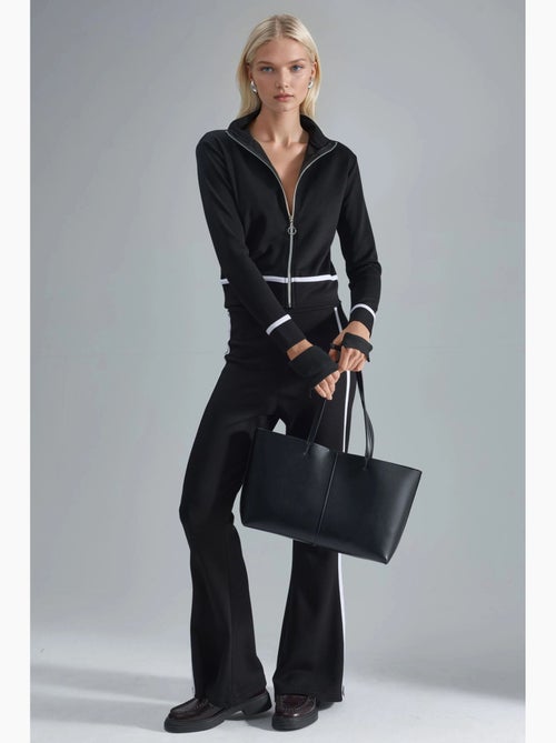Set due pezzi con felpa con zip e pantaloni a zampa modal touch hiccup - Kiabi Set due pezzi con felpa con zip e pantaloni a zampa modal touch hiccup - Kiabi