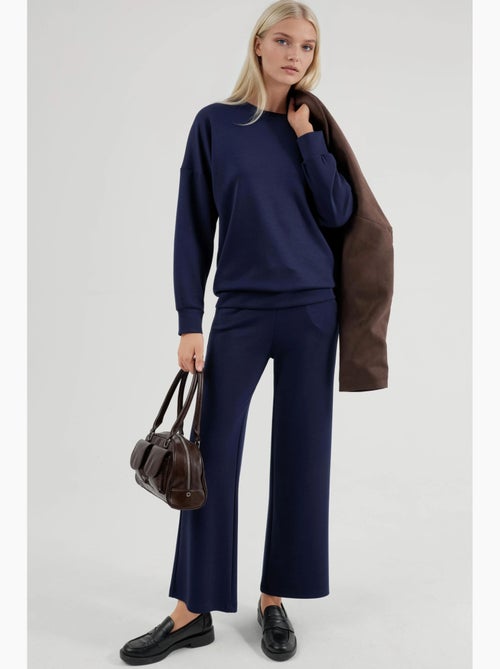 Set due pezzi con felpa girocollo modal touch e pantaloni a gamba ampia hiccup - Kiabi Set due pezzi con felpa girocollo modal touch e pantaloni a gamba ampia hiccup - Kiabi