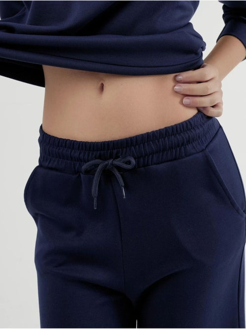 Set due pezzi con felpa girocollo modal touch e pantaloni a gamba ampia hiccup - Kiabi Set due pezzi con felpa girocollo modal touch e pantaloni a gamba ampia hiccup - Kiabi