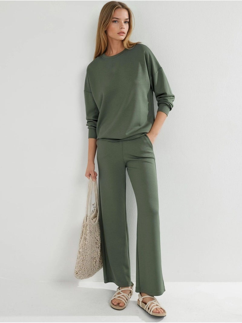 Set due pezzi con felpa girocollo modal touch e pantaloni a gamba ampia hiccup Cachi - Kiabi