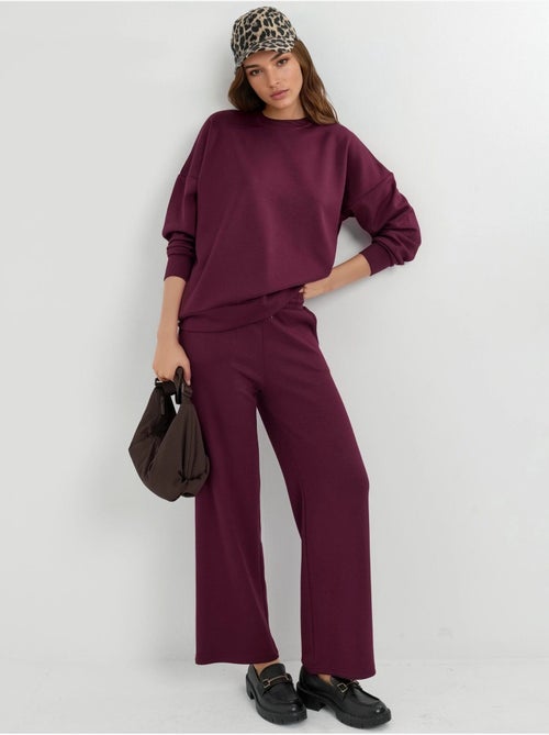Set due pezzi con felpa girocollo modal touch e pantaloni a gamba ampia hiccup - Kiabi Set due pezzi con felpa girocollo modal touch e pantaloni a gamba ampia hiccup - Kiabi