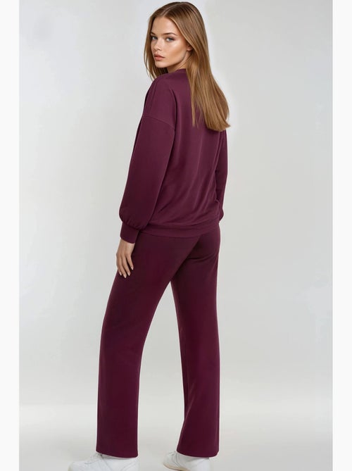 Set due pezzi con felpa girocollo ricamata e pantaloni a gamba dritta hiccup - Kiabi Set due pezzi con felpa girocollo ricamata e pantaloni a gamba dritta hiccup - Kiabi