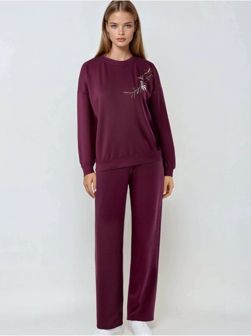 Set due pezzi con felpa girocollo ricamata e pantaloni a gamba dritta hiccup - Kiabi Set due pezzi con felpa girocollo ricamata e pantaloni a gamba dritta hiccup - Kiabi