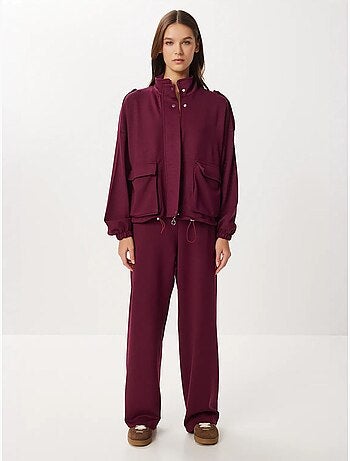 Set due pezzi con giacca con dettaglio tasca e pantaloni a gamba larga istanbul