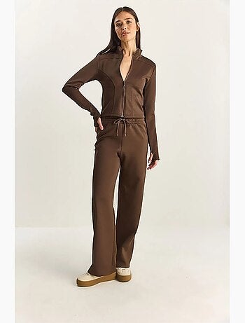 Set due pezzi con giacca e pantaloni a gamba dritta lucci