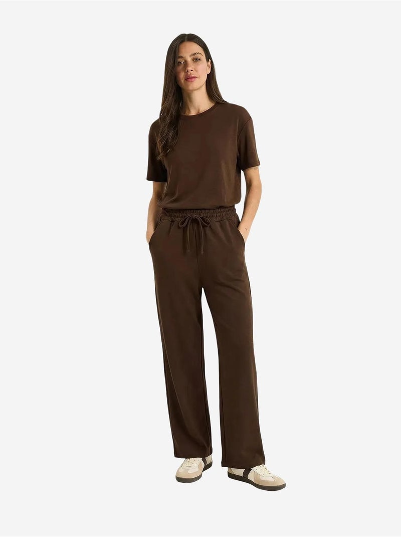 Set due pezzi con t-shirt girocollo e pantaloni lucci Marrone cioccolato - Kiabi