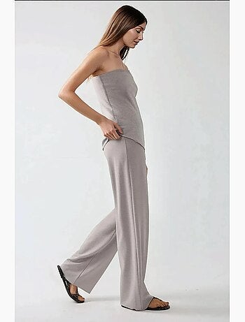 Set due pezzi con top senza spalline testurizzato e pantaloni hiccup