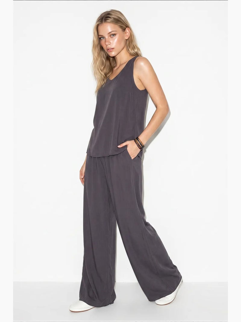 Set due pezzi in cotone con blusa scollo a v e pantaloni lucci Grigio scuro - Kiabi