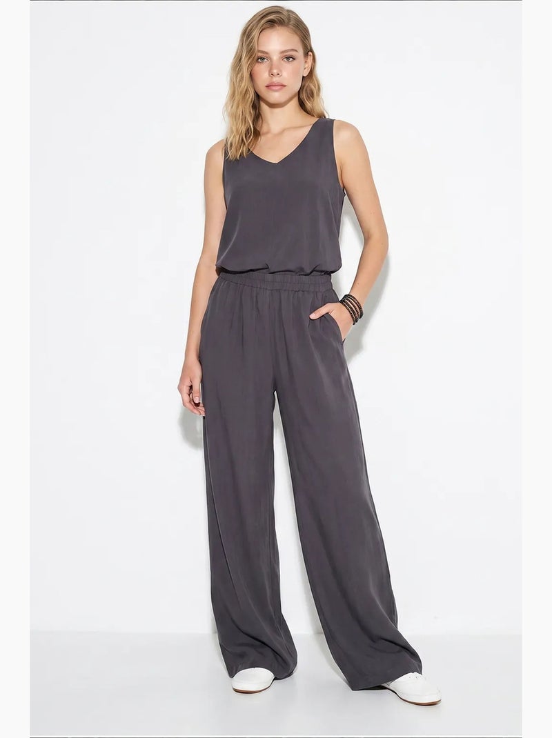 Set due pezzi in cotone con blusa scollo a v e pantaloni lucci Grigio scuro - Kiabi
