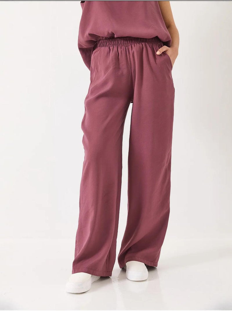 Set due pezzi in cotone con blusa scollo a v e pantaloni lucci Prugna - Kiabi