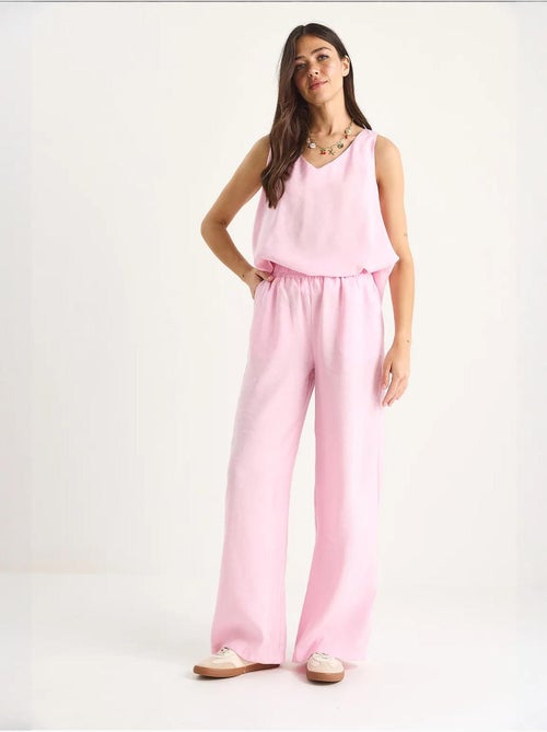 Set due pezzi in cotone con blusa scollo a v e pantaloni lucci - Kiabi Set due pezzi in cotone con blusa scollo a v e pantaloni lucci - Kiabi