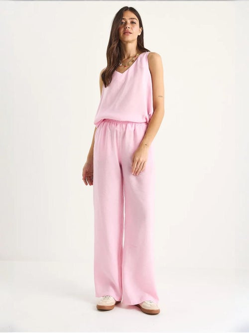Set due pezzi in cotone con blusa scollo a v e pantaloni lucci - Kiabi Set due pezzi in cotone con blusa scollo a v e pantaloni lucci - Kiabi