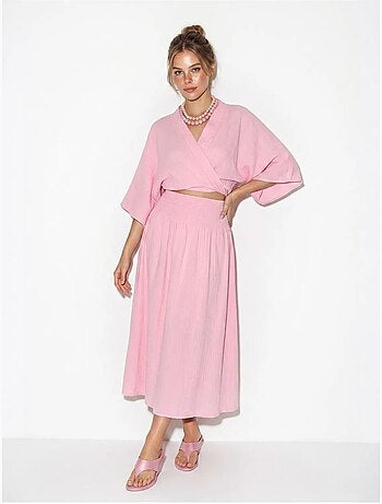 Set due pezzi in cotone con camicetta e gonna midi lucci