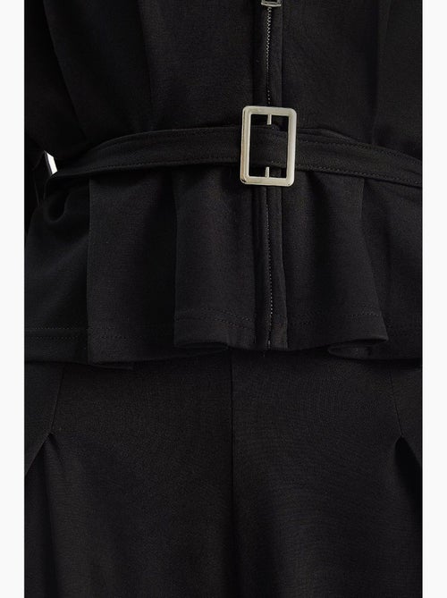 Set due pezzi in maglia con giacca con cintura e pantaloni lucci - Kiabi Set due pezzi in maglia con giacca con cintura e pantaloni lucci - Kiabi