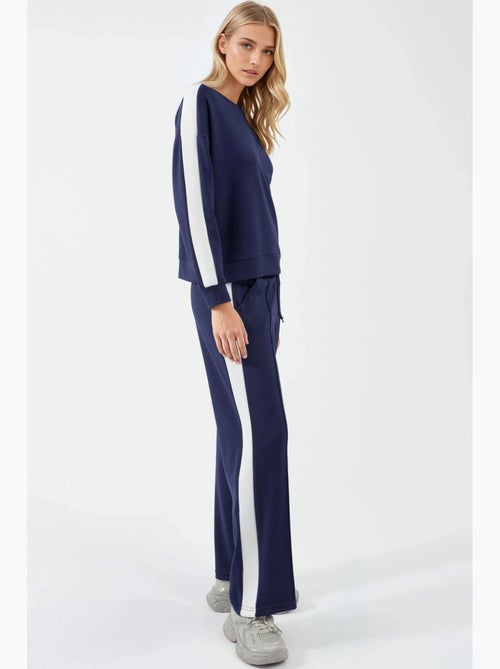 Set felpa e pantaloni regular fit modal touch hiccup - Kiabi Set felpa e pantaloni regular fit modal touch hiccup - Kiabi