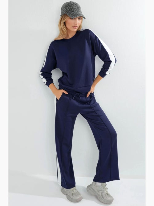 Set felpa e pantaloni regular fit modal touch hiccup - Kiabi Set felpa e pantaloni regular fit modal touch hiccup - Kiabi