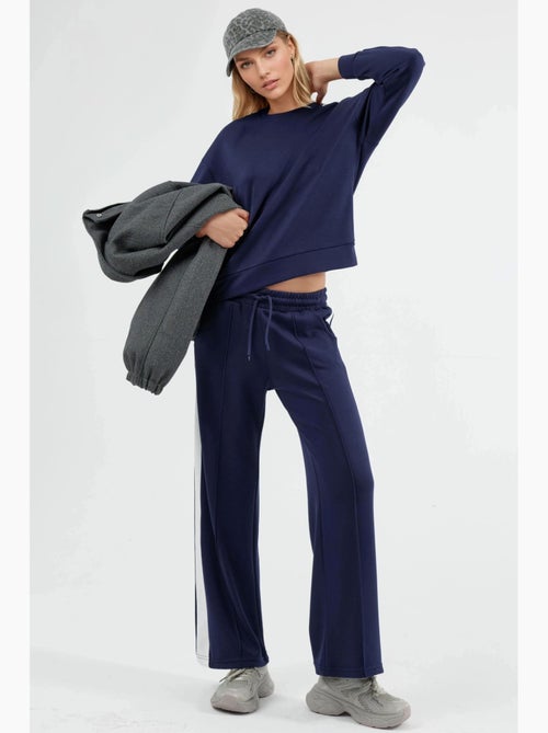Set felpa e pantaloni regular fit modal touch hiccup - Kiabi Set felpa e pantaloni regular fit modal touch hiccup - Kiabi