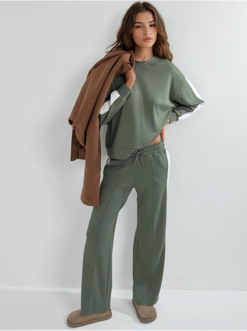 Set felpa e pantaloni regular fit modal touch hiccup - Kiabi Set felpa e pantaloni regular fit modal touch hiccup - Kiabi