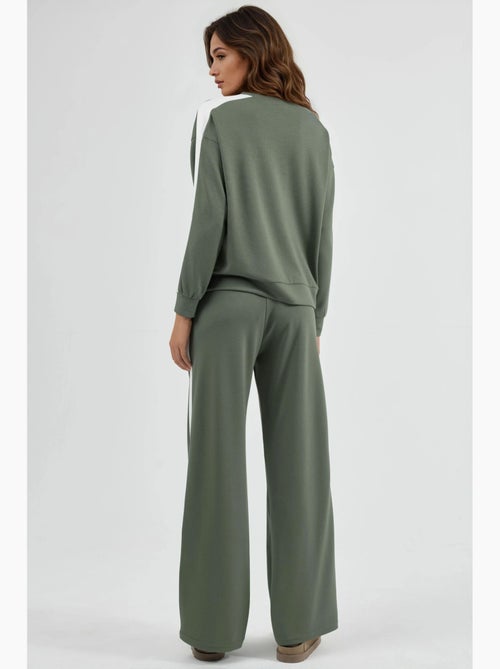 Set felpa e pantaloni regular fit modal touch hiccup - Kiabi Set felpa e pantaloni regular fit modal touch hiccup - Kiabi