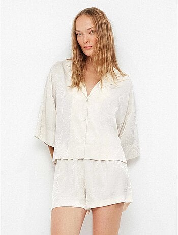 Set pigiama short e camicia in tessuto jacquard satinato