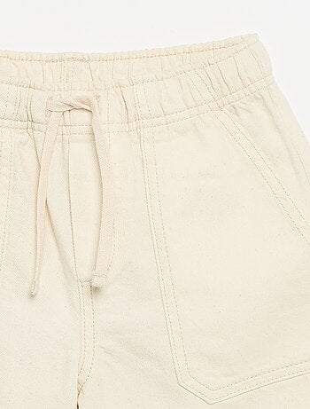 Short a tinta unita con vita elasticizzata