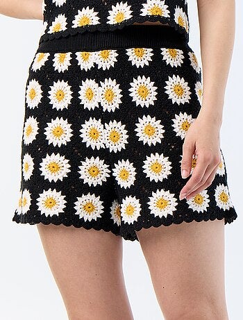 Short all'uncinetto