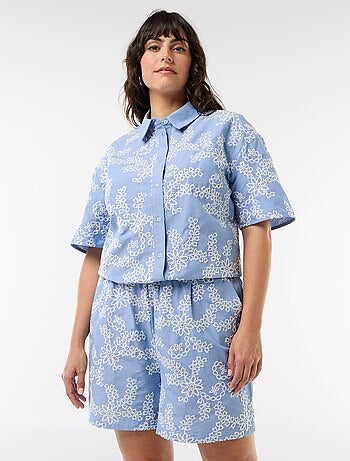 Short con ricami floreali