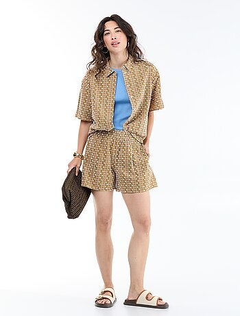 Short con ricami in vita elasticizzata
