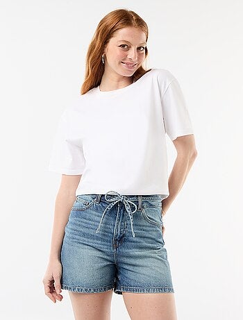 Short in denim a vita alta con cintura da annodare
