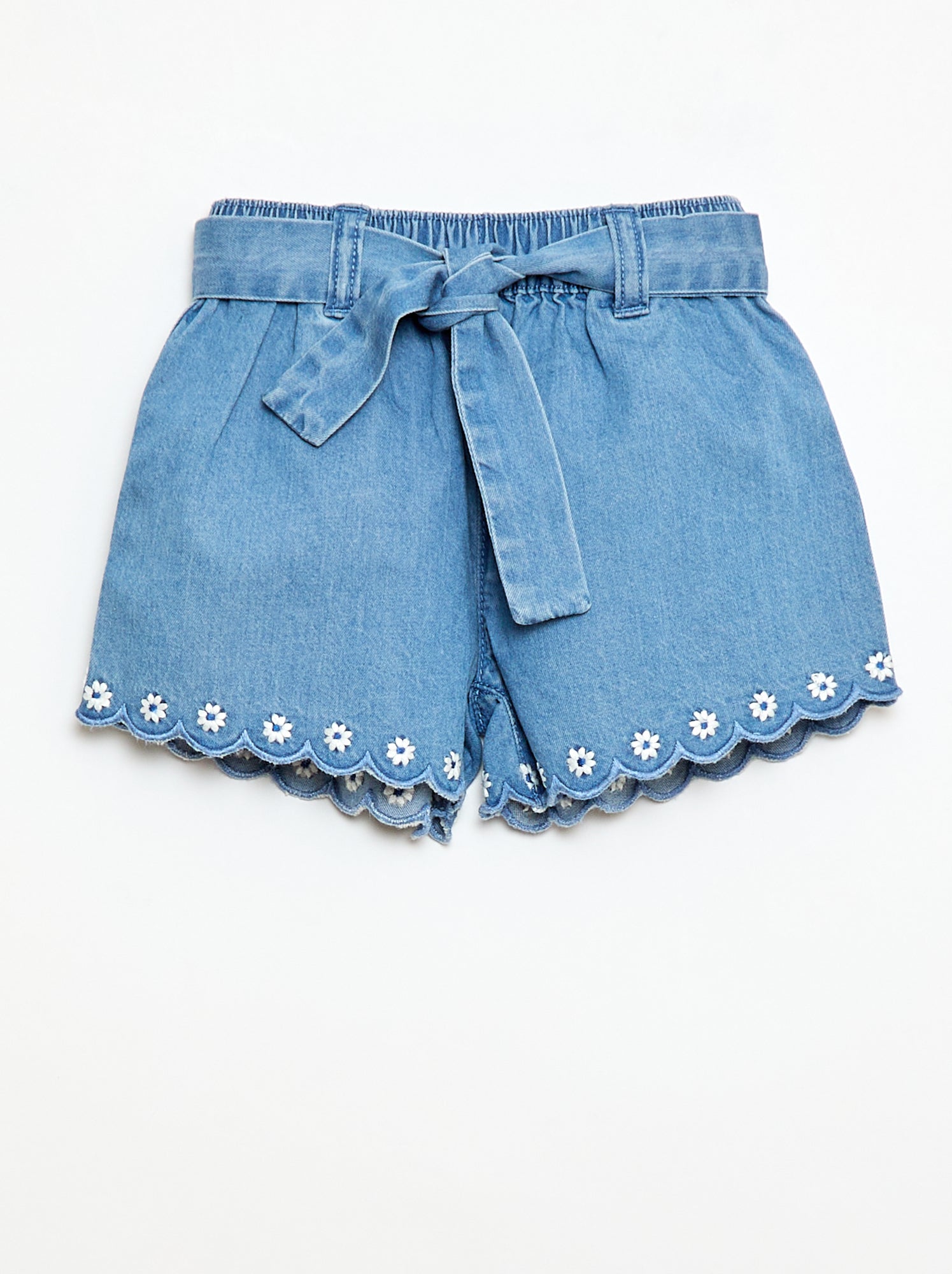 Short in jeans con cintura da annodare