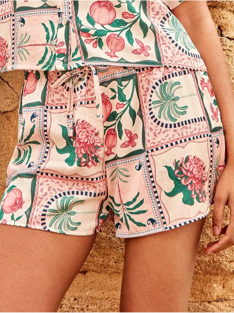 Short in satin con stampa mosaico floreale tropicale Multicolore - Kiabi