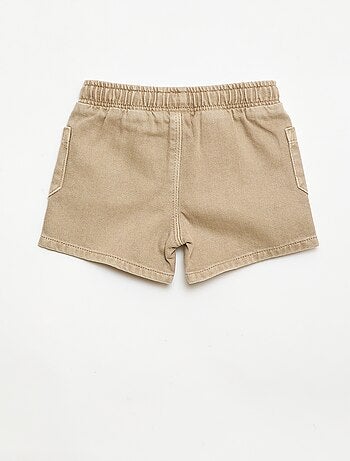 Short in twill con tasche applicate