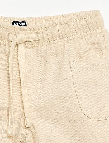 Short in twill con tasche applicate