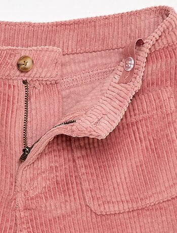 Short in velluto a coste con 2 tasche applicate